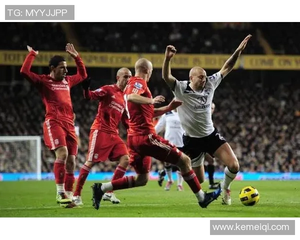 厄德高在国际舞台上的崛起与影响力分析：从球场到商业的多重角色