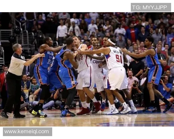 雷霆与快船季后赛精彩对决录像回放全解析与精彩瞬间回顾